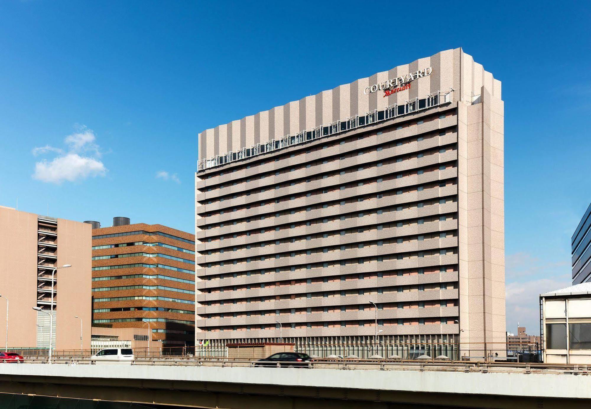 Courtyard By Marriott Shin-Osaka Station Hotel Kültér fotó The hotel in 2014